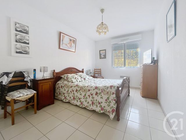 Appartement à vendre - 4 pièces - 87.97 m2 - ST RAPHAEL - 83 - PROVENCE-ALPES-COTE-D-AZUR - Century 21 Sud Habitat