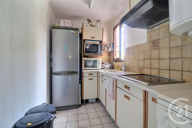 Afficher la photo en grand Appartement F3 à vendre - 3 pièces - 65.16 m2 - FREJUS - 83 - PROVENCE-ALPES-COTE-D-AZUR - Century 21 Sud Habitat
