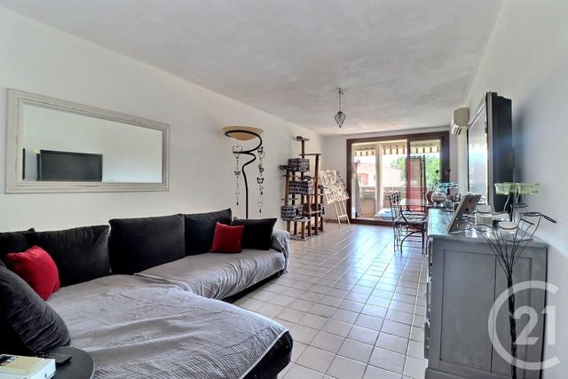 Afficher la photo en grand Appartement F3 à vendre - 3 pièces - 65.16 m2 - FREJUS - 83 - PROVENCE-ALPES-COTE-D-AZUR - Century 21 Sud Habitat