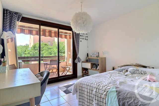 Afficher la photo en grand Appartement F3 à vendre - 3 pièces - 65.16 m2 - FREJUS - 83 - PROVENCE-ALPES-COTE-D-AZUR - Century 21 Sud Habitat