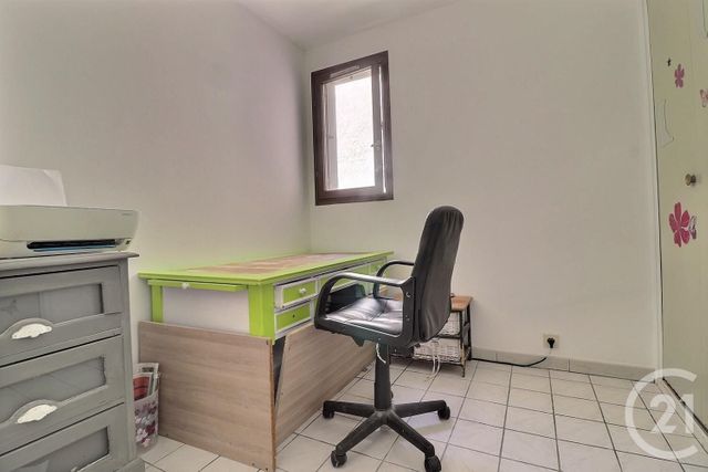 Afficher la photo en grand Appartement F3 à vendre - 3 pièces - 65.16 m2 - FREJUS - 83 - PROVENCE-ALPES-COTE-D-AZUR - Century 21 Sud Habitat