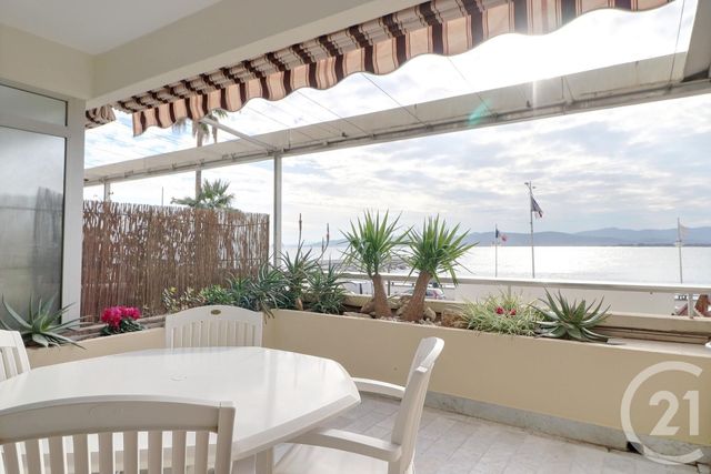 Appartement F3 à vendre - 3 pièces - 80.0 m2 - ST RAPHAEL - 83 - PROVENCE-ALPES-COTE-D-AZUR - Century 21 Sud Habitat