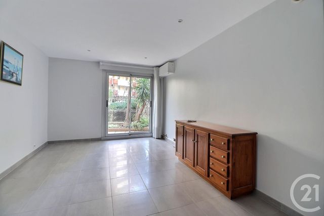 Appartement F3 à vendre - 3 pièces - 80.0 m2 - ST RAPHAEL - 83 - PROVENCE-ALPES-COTE-D-AZUR - Century 21 Sud Habitat