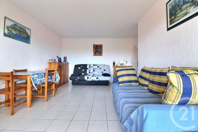 Afficher la photo en grand Appartement T2 à vendre - 2 pièces - 51.2 m2 - FREJUS - 83 - PROVENCE-ALPES-COTE-D-AZUR - Century 21 Sud Habitat