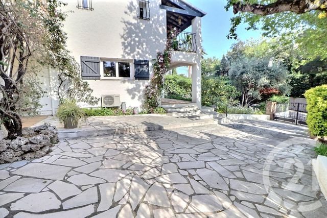 maison à vendre - 6 pièces - 163.0 m2 - ST RAPHAEL - 83 - PROVENCE-ALPES-COTE-D-AZUR - Century 21 Sud Habitat