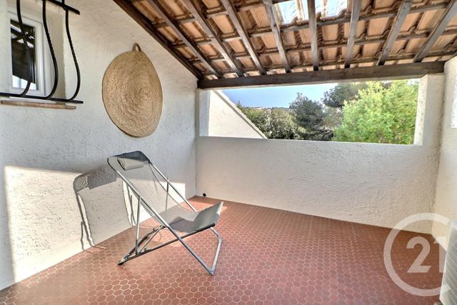 maison à vendre - 6 pièces - 163.0 m2 - ST RAPHAEL - 83 - PROVENCE-ALPES-COTE-D-AZUR - Century 21 Sud Habitat