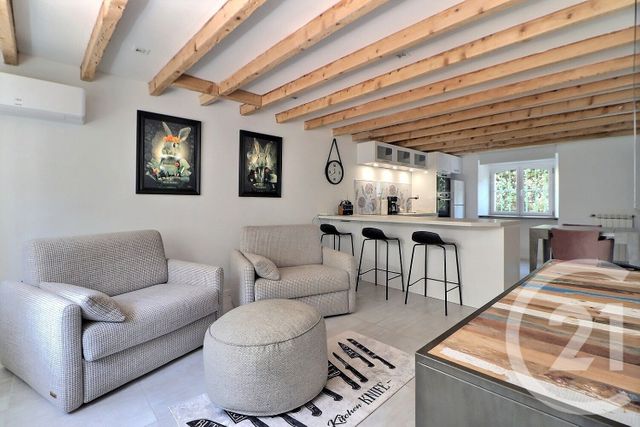 Afficher la photo en grand maison à vendre - 7 pièces - 244.0 m2 - ST RAPHAEL - 83 - PROVENCE-ALPES-COTE-D-AZUR - Century 21 Sud Habitat