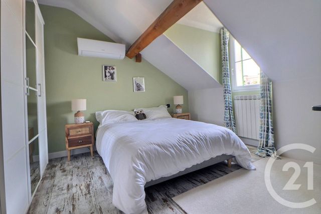 Afficher la photo en grand maison à vendre - 7 pièces - 244.0 m2 - ST RAPHAEL - 83 - PROVENCE-ALPES-COTE-D-AZUR - Century 21 Sud Habitat