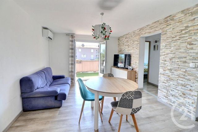 Appartement T3 à vendre - 3 pièces - 60.59 m2 - ST RAPHAEL - 83 - PROVENCE-ALPES-COTE-D-AZUR - Century 21 Sud Habitat