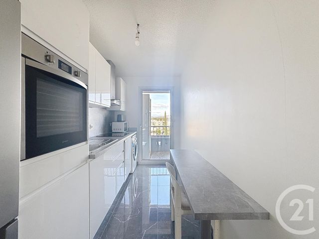 Appartement T4 à vendre - 4 pièces - 80.74 m2 - ST RAPHAEL - 83 - PROVENCE-ALPES-COTE-D-AZUR - Century 21 Sud Habitat