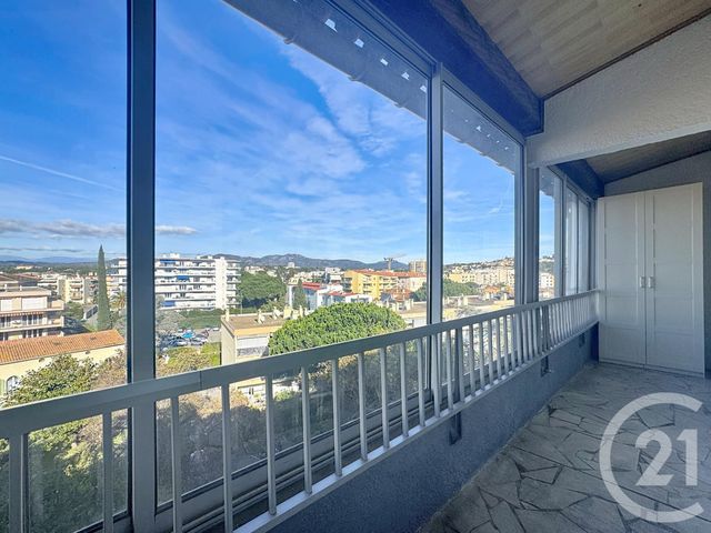 Appartement T4 à vendre - 4 pièces - 80.74 m2 - ST RAPHAEL - 83 - PROVENCE-ALPES-COTE-D-AZUR - Century 21 Sud Habitat