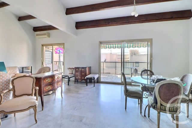 Afficher la photo en grand Appartement T4 à vendre - 4 pièces - 80.74 m2 - ST RAPHAEL - 83 - PROVENCE-ALPES-COTE-D-AZUR - Century 21 Sud Habitat