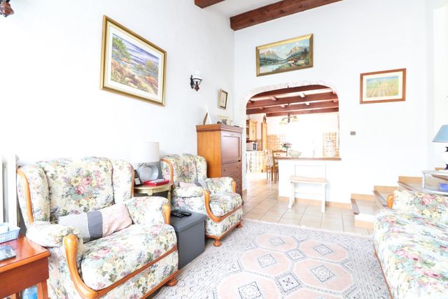 maison à vendre - 7 pièces - 203.0 m2 - ST RAPHAEL - 83 - PROVENCE-ALPES-COTE-D-AZUR - Century 21 Sud Habitat