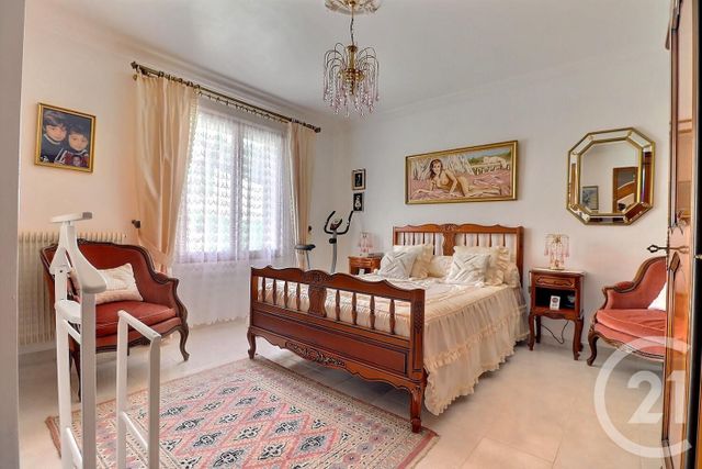 maison à vendre - 7 pièces - 203.0 m2 - ST RAPHAEL - 83 - PROVENCE-ALPES-COTE-D-AZUR - Century 21 Sud Habitat