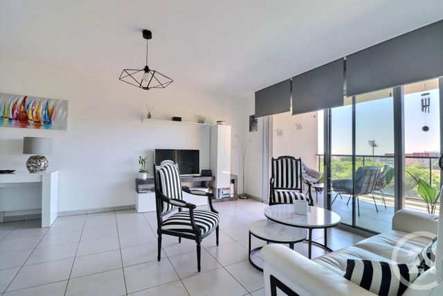 Appartement T4 à vendre - 4 pièces - 91.82 m2 - FREJUS - 83 - PROVENCE-ALPES-COTE-D-AZUR - Century 21 Sud Habitat
