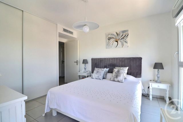 Appartement T4 à vendre - 4 pièces - 91.82 m2 - FREJUS - 83 - PROVENCE-ALPES-COTE-D-AZUR - Century 21 Sud Habitat