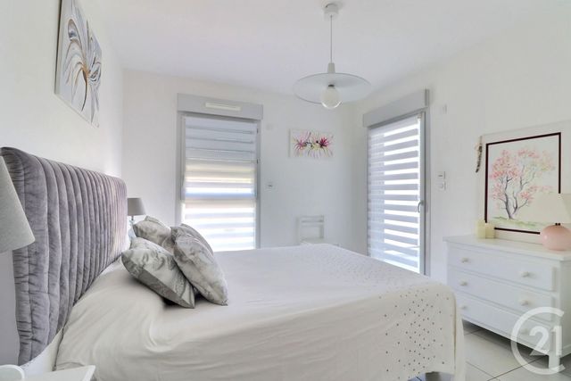Appartement T4 à vendre - 4 pièces - 91.82 m2 - FREJUS - 83 - PROVENCE-ALPES-COTE-D-AZUR - Century 21 Sud Habitat