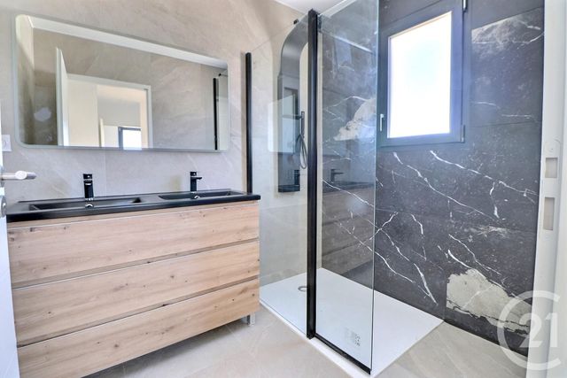 maison à vendre - 4 pièces - 103.0 m2 - ROQUEBRUNE SUR ARGENS - 83 - PROVENCE-ALPES-COTE-D-AZUR - Century 21 Sud Habitat