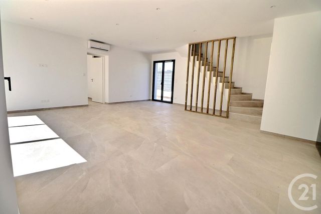 maison à vendre - 4 pièces - 103.0 m2 - ROQUEBRUNE SUR ARGENS - 83 - PROVENCE-ALPES-COTE-D-AZUR - Century 21 Sud Habitat