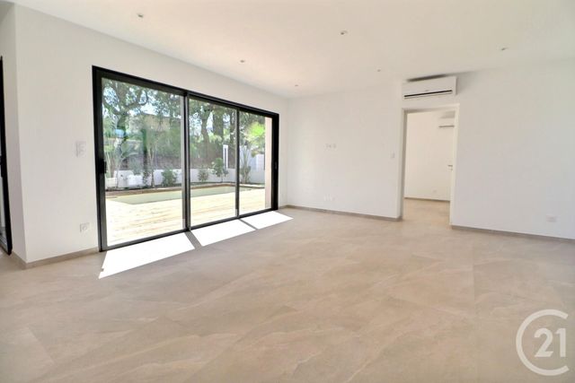 maison à vendre - 4 pièces - 103.0 m2 - ROQUEBRUNE SUR ARGENS - 83 - PROVENCE-ALPES-COTE-D-AZUR - Century 21 Sud Habitat