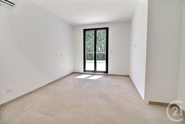 maison à vendre - 4 pièces - 103.0 m2 - ROQUEBRUNE SUR ARGENS - 83 - PROVENCE-ALPES-COTE-D-AZUR - Century 21 Sud Habitat