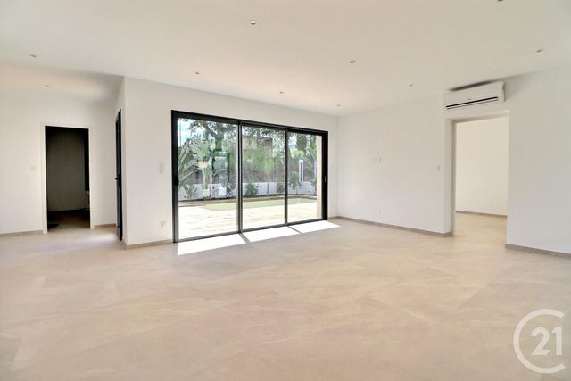 maison à vendre - 4 pièces - 103.0 m2 - ROQUEBRUNE SUR ARGENS - 83 - PROVENCE-ALPES-COTE-D-AZUR - Century 21 Sud Habitat