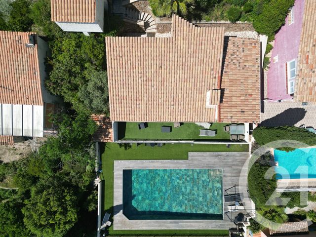 maison à vendre - 5 pièces - 130.0 m2 - ROQUEBRUNE SUR ARGENS - 83 - PROVENCE-ALPES-COTE-D-AZUR - Century 21 Sud Habitat