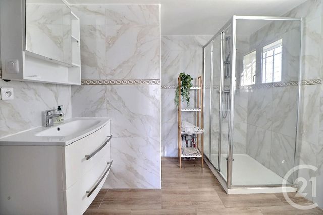 maison à vendre - 8 pièces - 215.0 m2 - PUGET SUR ARGENS - 83 - PROVENCE-ALPES-COTE-D-AZUR - Century 21 Sud Habitat