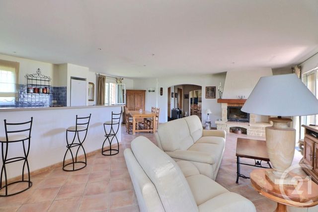 maison à vendre - 4 pièces - 130.55 m2 - BAGNOLS EN FORET - 83 - PROVENCE-ALPES-COTE-D-AZUR - Century 21 Sud Habitat