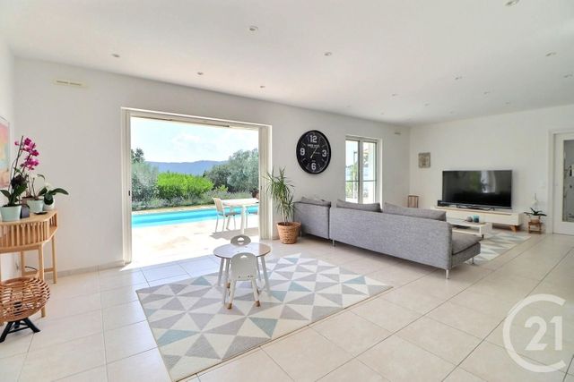 maison à vendre - 6 pièces - 206.0 m2 - BAGNOLS EN FORET - 83 - PROVENCE-ALPES-COTE-D-AZUR - Century 21 Sud Habitat