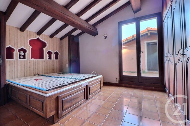 maison à vendre - 8 pièces - 194.75 m2 - ST RAPHAEL - 83 - PROVENCE-ALPES-COTE-D-AZUR - Century 21 Sud Habitat