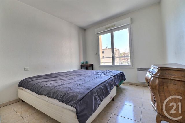 Appartement F3 à vendre - 3 pièces - 72.37 m2 - ST RAPHAEL - 83 - PROVENCE-ALPES-COTE-D-AZUR - Century 21 Sud Habitat