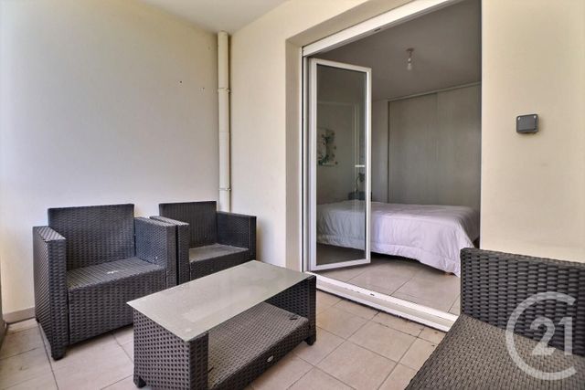 Appartement F3 à vendre - 3 pièces - 72.37 m2 - ST RAPHAEL - 83 - PROVENCE-ALPES-COTE-D-AZUR - Century 21 Sud Habitat