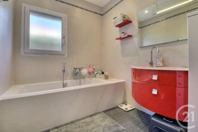 maison à vendre - 4 pièces - 120.0 m2 - FREJUS - 83 - PROVENCE-ALPES-COTE-D-AZUR - Century 21 Sud Habitat