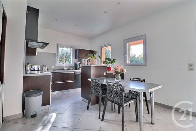 maison à vendre - 4 pièces - 120.0 m2 - FREJUS - 83 - PROVENCE-ALPES-COTE-D-AZUR - Century 21 Sud Habitat