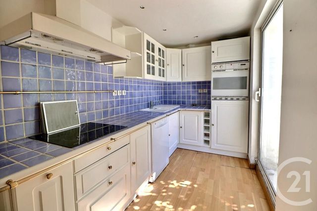 Afficher la photo en grand maison à vendre - 4 pièces - 87.0 m2 - ST RAPHAEL - 83 - PROVENCE-ALPES-COTE-D-AZUR - Century 21 Sud Habitat