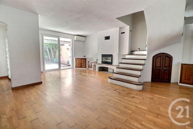 Afficher la photo en grand maison à vendre - 4 pièces - 87.0 m2 - ST RAPHAEL - 83 - PROVENCE-ALPES-COTE-D-AZUR - Century 21 Sud Habitat