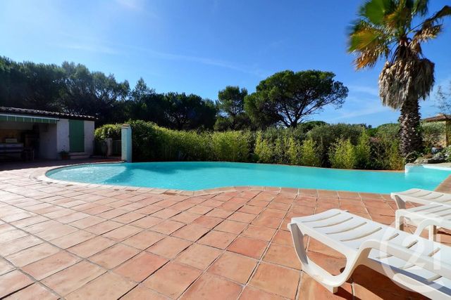 maison à vendre - 5 pièces - 178.0 m2 - ROQUEBRUNE SUR ARGENS - 83 - PROVENCE-ALPES-COTE-D-AZUR - Century 21 Sud Habitat