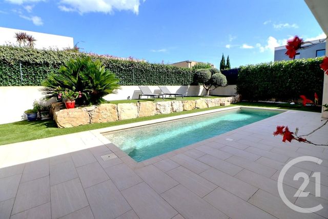 maison à vendre - 4 pièces - 110.0 m2 - ST RAPHAEL - 83 - PROVENCE-ALPES-COTE-D-AZUR - Century 21 Sud Habitat