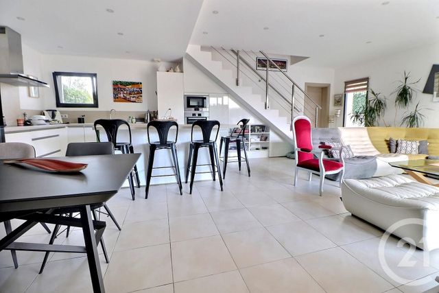 maison à vendre - 4 pièces - 110.0 m2 - ST RAPHAEL - 83 - PROVENCE-ALPES-COTE-D-AZUR - Century 21 Sud Habitat