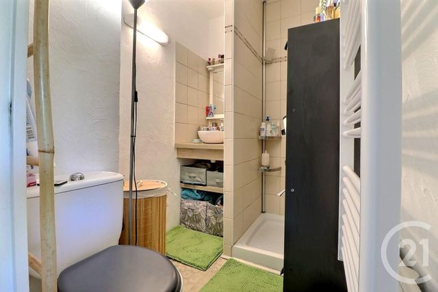 Appartement F2 à vendre - 2 pièces - 27.0 m2 - FREJUS - 83 - PROVENCE-ALPES-COTE-D-AZUR - Century 21 Sud Habitat