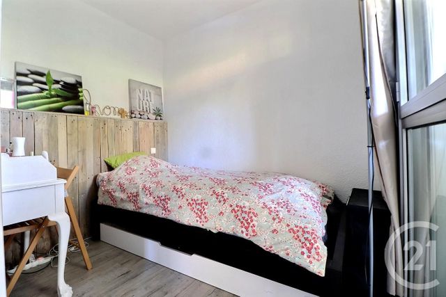 Appartement F2 à vendre - 2 pièces - 27.0 m2 - FREJUS - 83 - PROVENCE-ALPES-COTE-D-AZUR - Century 21 Sud Habitat