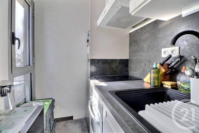 Appartement F2 à vendre - 2 pièces - 27.0 m2 - FREJUS - 83 - PROVENCE-ALPES-COTE-D-AZUR - Century 21 Sud Habitat