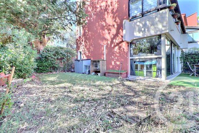 Appartement F2 à vendre - 2 pièces - 27.0 m2 - FREJUS - 83 - PROVENCE-ALPES-COTE-D-AZUR - Century 21 Sud Habitat