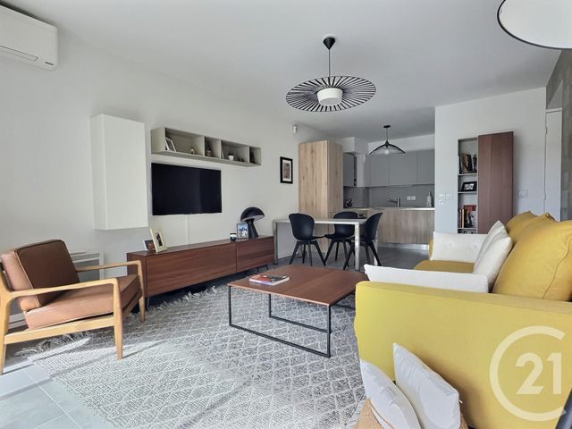 Appartement F2 à vendre - 2 pièces - 47.4 m2 - FREJUS - 83 - PROVENCE-ALPES-COTE-D-AZUR - Century 21 Sud Habitat