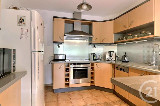 Afficher la photo en grand maison à vendre - 8 pièces - 210.0 m2 - PUGET SUR ARGENS - 83 - PROVENCE-ALPES-COTE-D-AZUR - Century 21 Sud Habitat