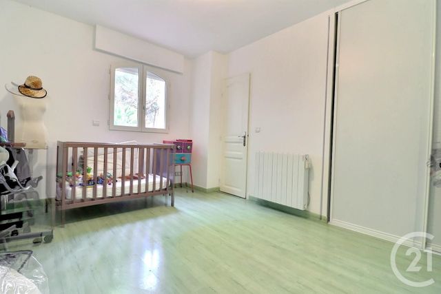 Afficher la photo en grand maison à vendre - 8 pièces - 210.0 m2 - PUGET SUR ARGENS - 83 - PROVENCE-ALPES-COTE-D-AZUR - Century 21 Sud Habitat