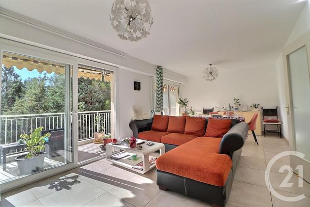 Appartement F3 à vendre - 3 pièces - 78.46 m2 - ST RAPHAEL - 83 - PROVENCE-ALPES-COTE-D-AZUR - Century 21 Sud Habitat
