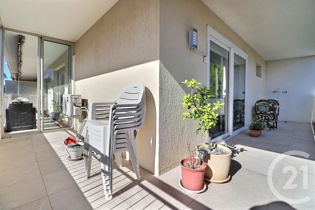 Appartement F3 à vendre - 3 pièces - 78.46 m2 - ST RAPHAEL - 83 - PROVENCE-ALPES-COTE-D-AZUR - Century 21 Sud Habitat