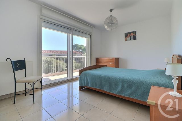Appartement F3 à vendre - 3 pièces - 78.46 m2 - ST RAPHAEL - 83 - PROVENCE-ALPES-COTE-D-AZUR - Century 21 Sud Habitat